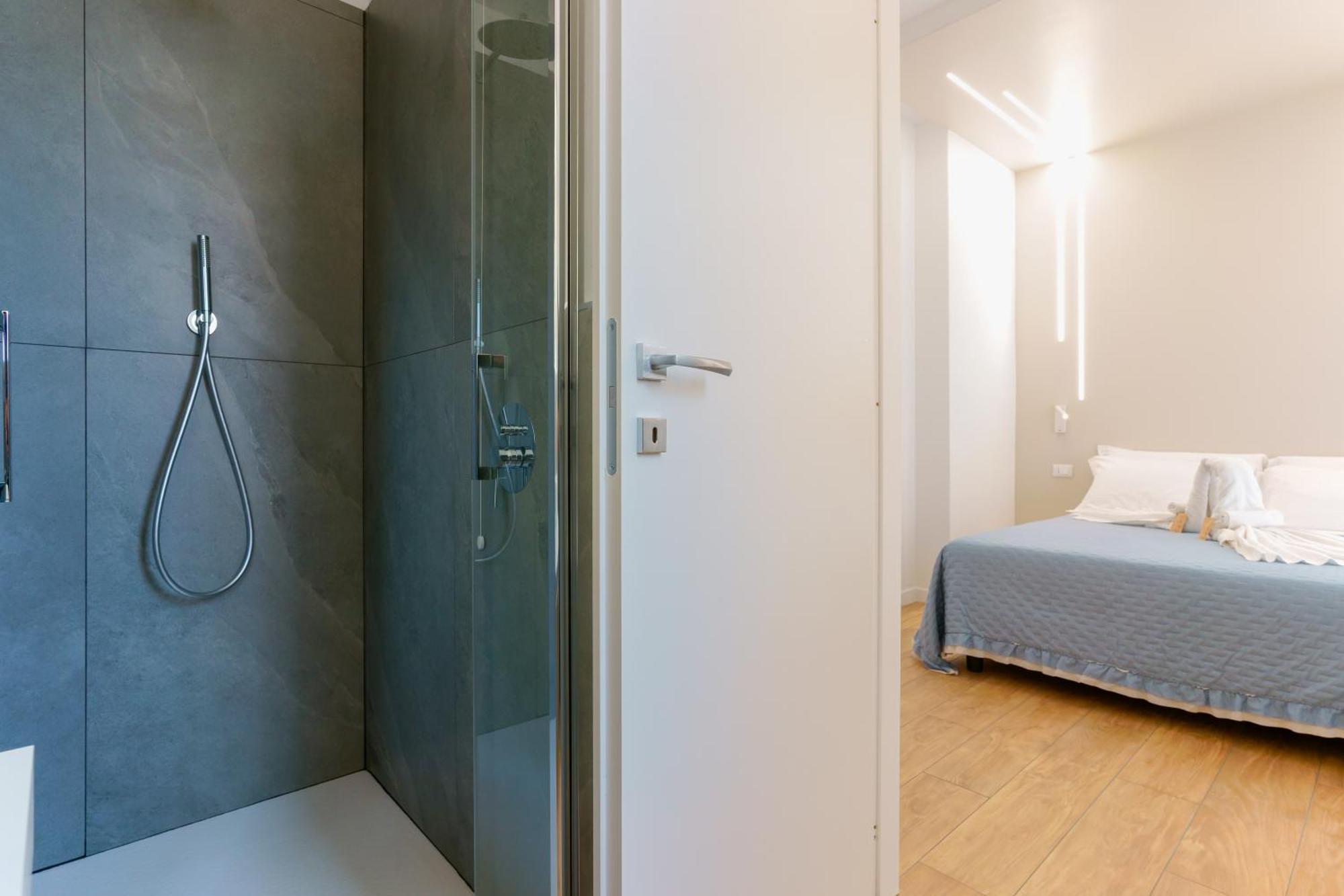 קליארי Aqua Comfort Rooms - Eja Sardinia מראה חיצוני תמונה