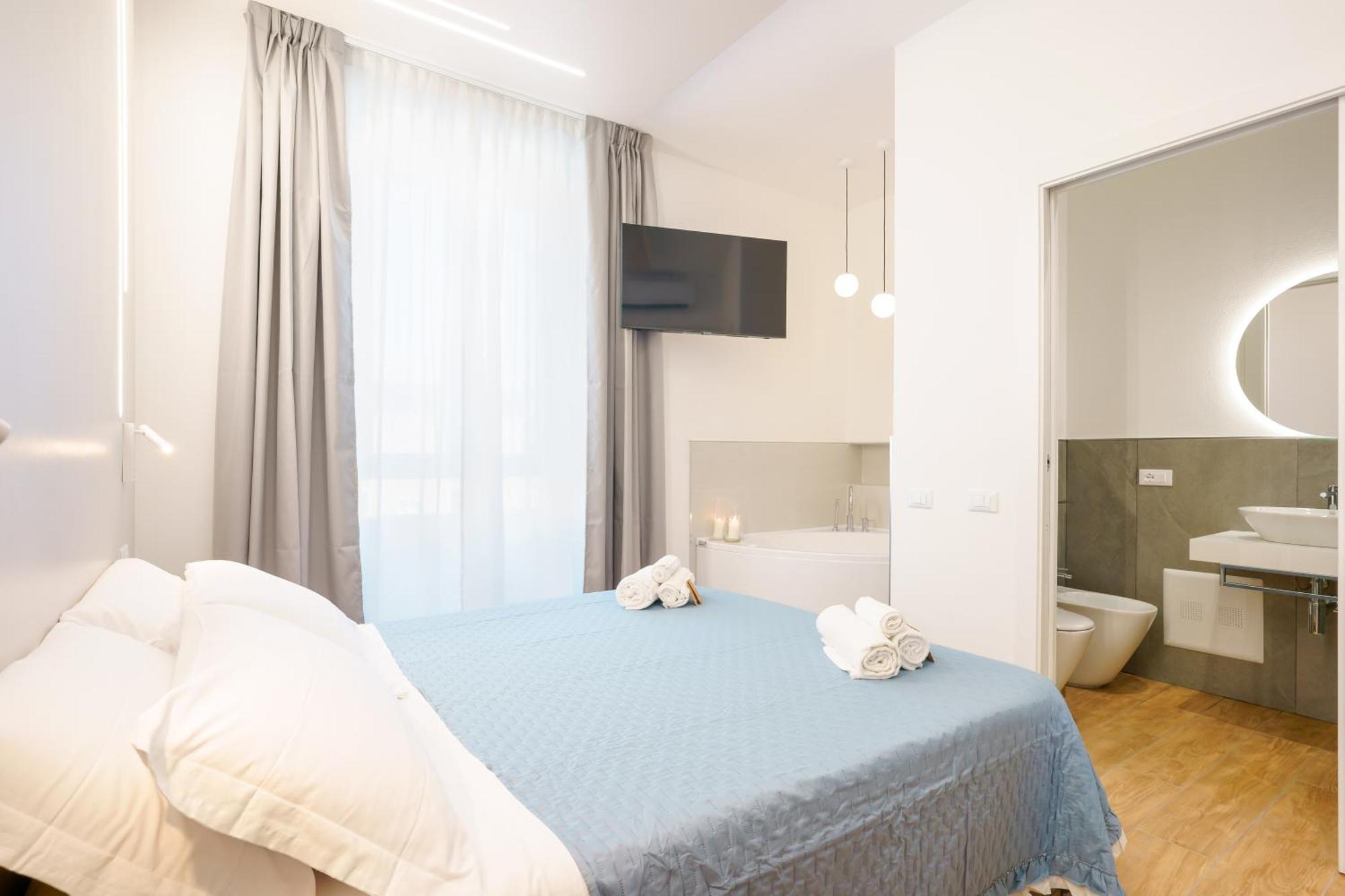 קליארי Aqua Comfort Rooms - Eja Sardinia מראה חיצוני תמונה